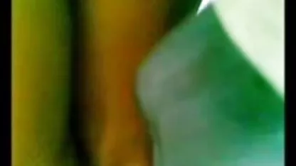 جوجه عکس سکسی از بازیگران هندی داغ روی تخت با یک Diny کیر